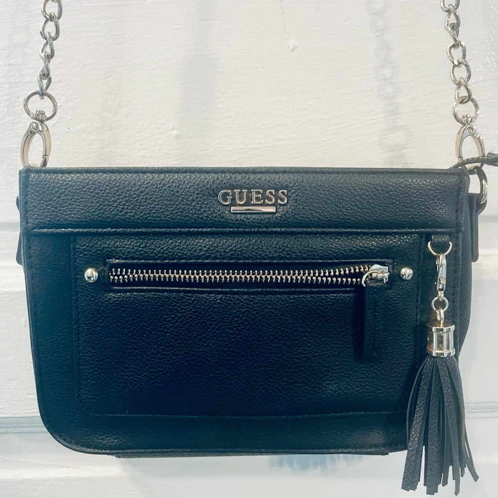 GUESS Elegant Black Crossbody Bag